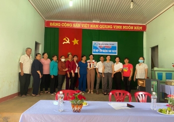 Hội LHPN phường Tân Bình, thành  phố Đồng Xoài ra mắt tổ hợp tác trồng rau sạch
