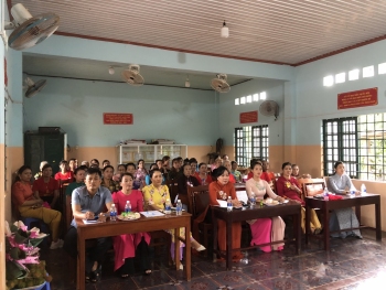 Chi hội phụ nữ thôn Phú Châu, xã Bình Sơn huyện Phú Riềng Tổ chức sơ kết công tác Hội 6 tháng đầu năm 2022; ra mắt Câu lạc Bộ Dân Vũ