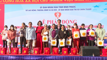 Phụ nữ thị xã Chơn Thành tham gia hưởng ứng  lễ phát động “Tháng hành động vì bình đẳng giới - Phòng ngừa ứng phó với bạo lực trên cơ sở giới” năm 2022