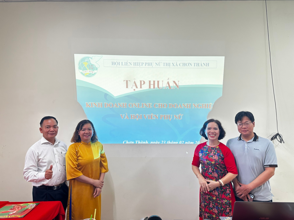 Hội LHPN thị xã Chơn Thành  tập huấn xây dựng thu nhập với kinh doanh online