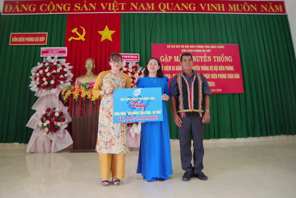 Hội LHPN thành phố Đồng Xoài: Sơ kết hoạt động quý I và giới thiệu điển hình tiên tiến nhân kỷ niệm 134 năm Ngày sinh chủ tịch Hồ Chí Minh